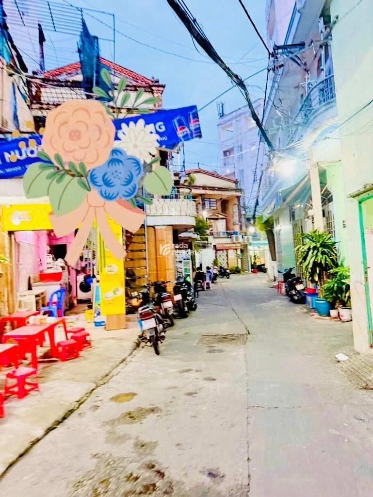 THOẠI NGỌC HẦU HẺM XE HƠI SÁT MẶT TIỀN SẴN DÒNG T.IỀN 84M NỞ HẬU 3 TẦNG 5PN CHỈ 7.X