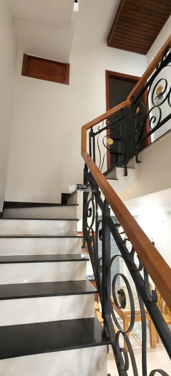 BÁN NHANH Nhà 3 tầng xây tâm huyết Đường số 2 Trường Thọ Hẻm xe tải rộng  4PN, 4 toilet, 57m2 