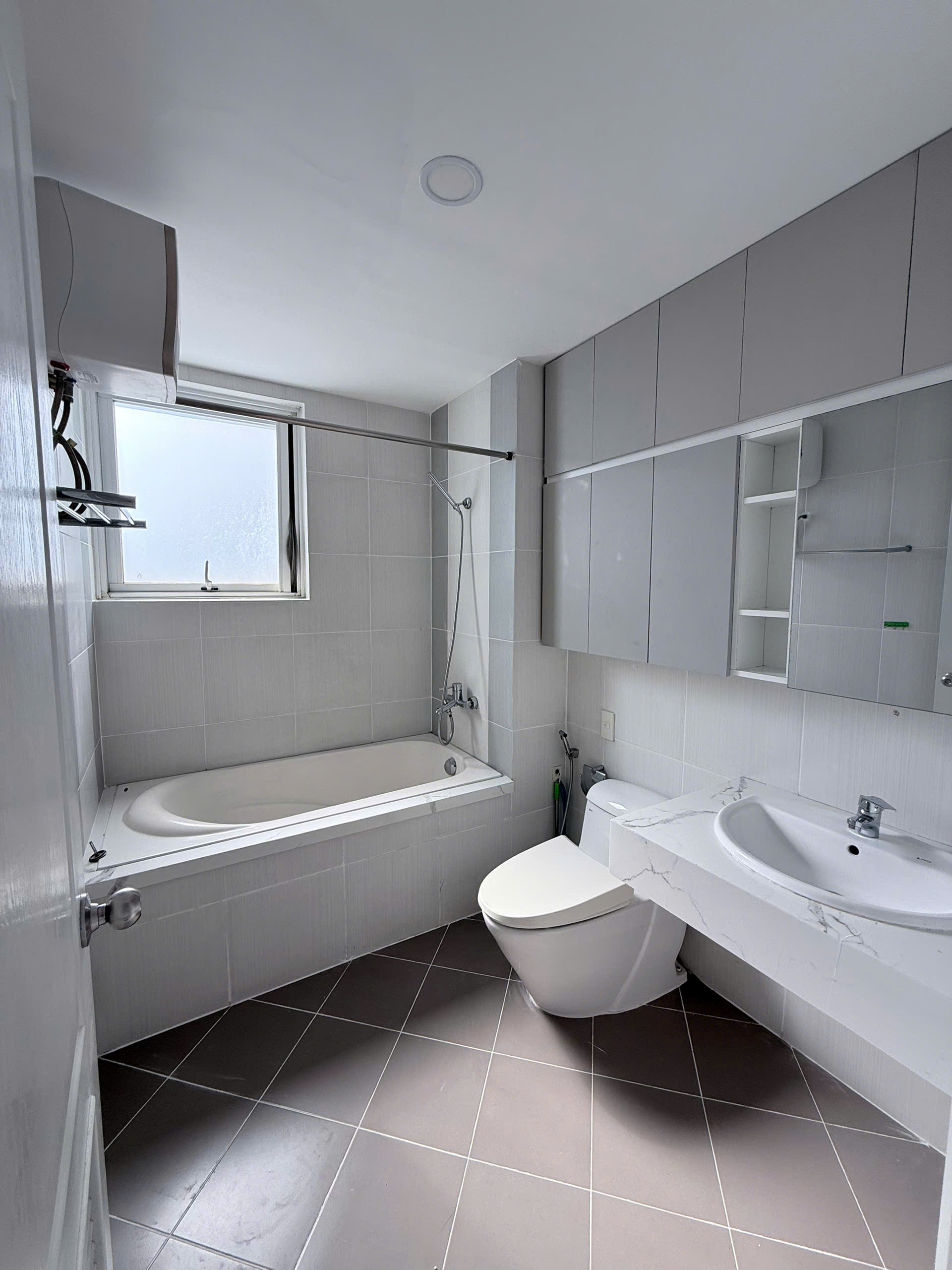 Bán căn hộ chung cư tại Riverside Residence, diện tích 85m2 căn góc hàng hiếm tại PMH TP. HCM