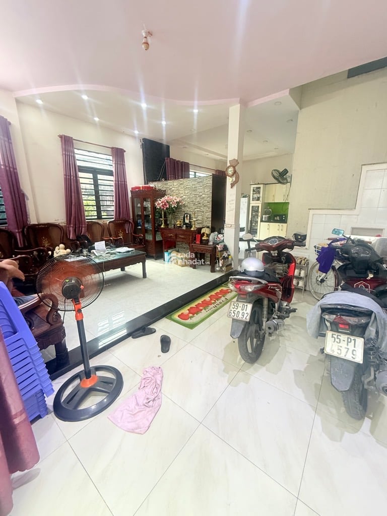 Bán Nhà HXT Góc 3 MT Hẻm Không LG 93m2 2 