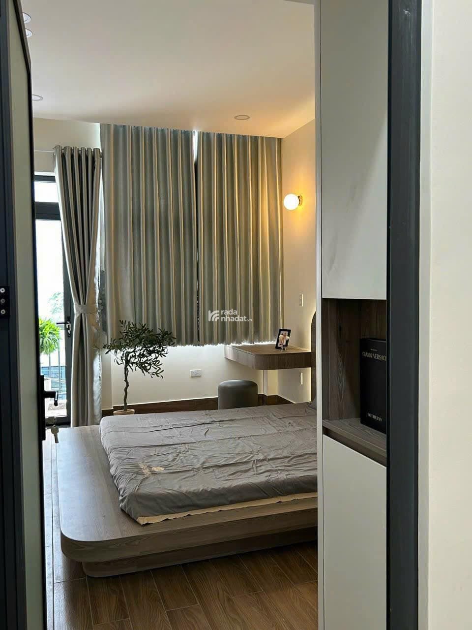Sổ hồng sở hữu lâu dài, Shophouse mặt tiền VĐ 10 làn xe. Mua 1 được 3, 244m2, 12,5 tỷ, TT 1%/tháng