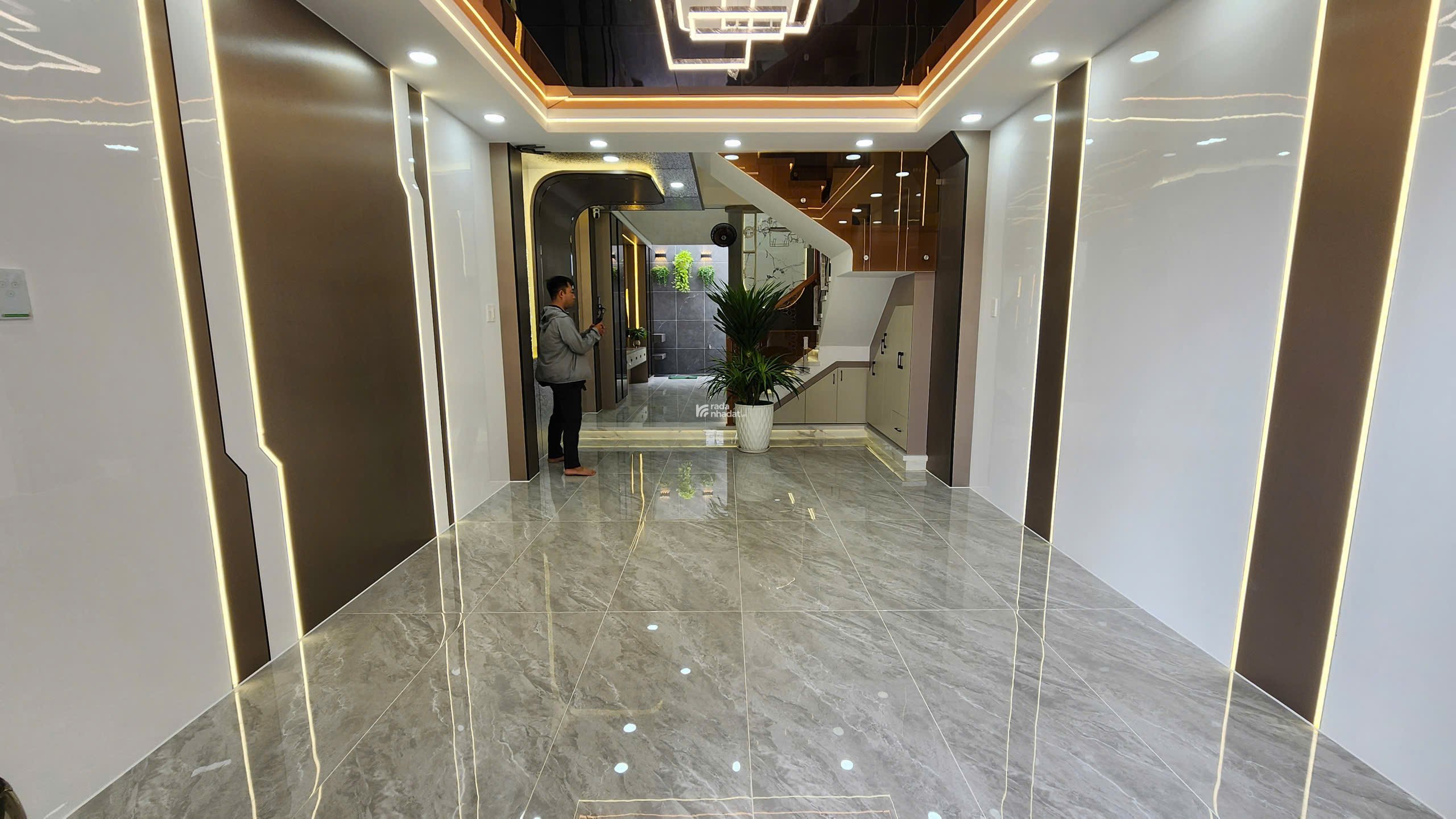 NHÀ PHỐ HIỆN ĐẠI ĐẦU DÃY 6.X TỶ - KDC CẦU ĐÔI 14 CĂN / TX25