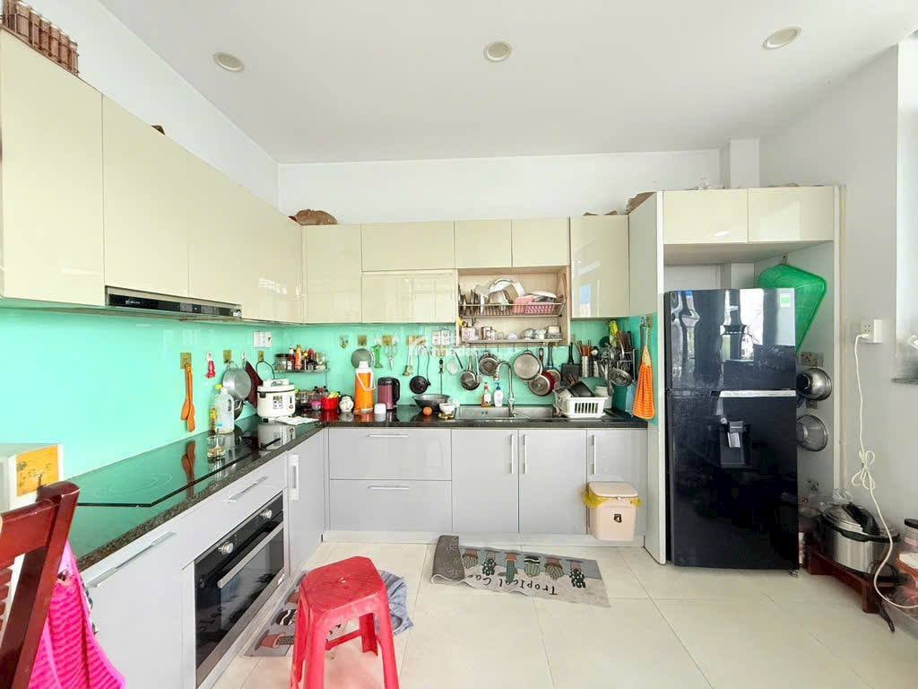 CHÍNH CHỦ BÁN GẤP NHÀ NƠ TRANG LONG HẺM Ô TÔ 5M - 102M .6 TẦNG - THANG MÁY - CÓ GARA Ô TÔ