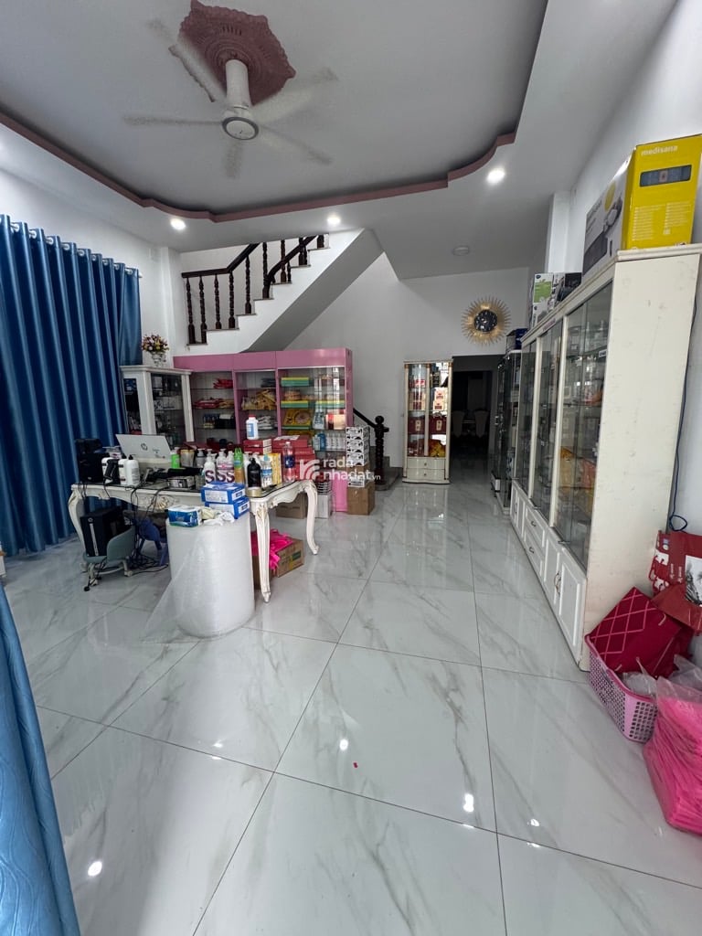 NHÀ ĐẸP Ở NGAY, HẺM XE HƠI TRÁNH SÁT MẶT TIÊN GẦN CC 4S LINH ĐÔNG 8X25 CHỈ 12,2 TỶ.