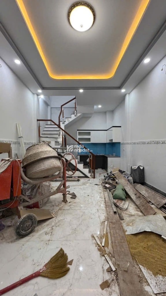 NHÀ MỚI 3 TẦNG - 2PN MASTER, 3WC Ở NGAY.