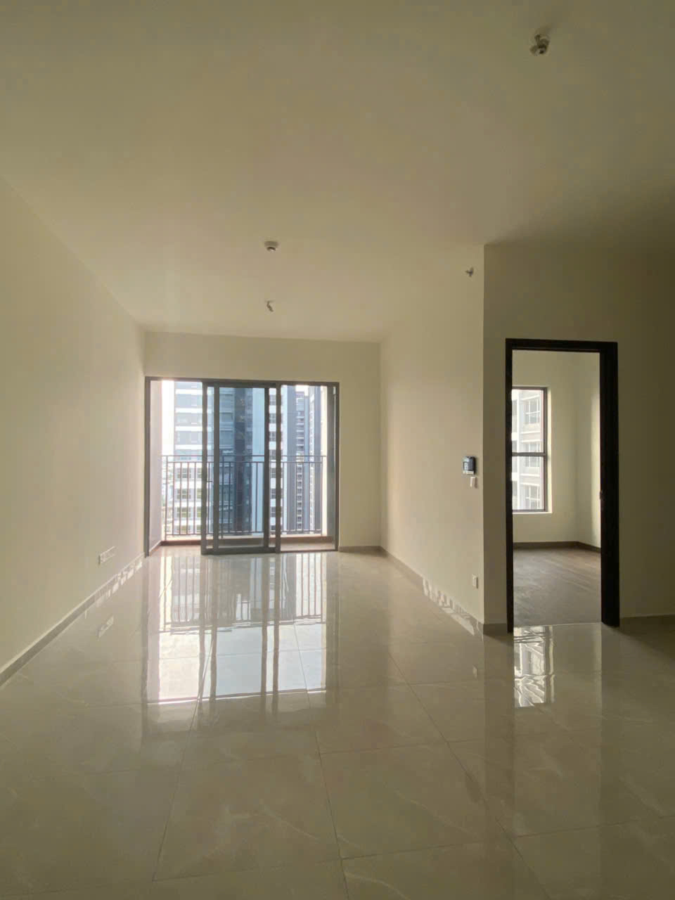 bán căn hộ 2PN2WC - 6,7 tỷ all in  -  HTCB - 80m2 - Celesta Rise
