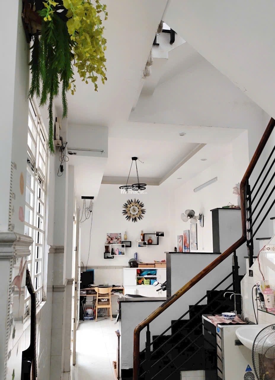 NHÀ 3 TẦNG, HẺM 3.5M - 4PN - CHỈ 4.35 TỶ - KHU AN NINH, ĐỦ CÔNG NĂNG CHO GĐ.