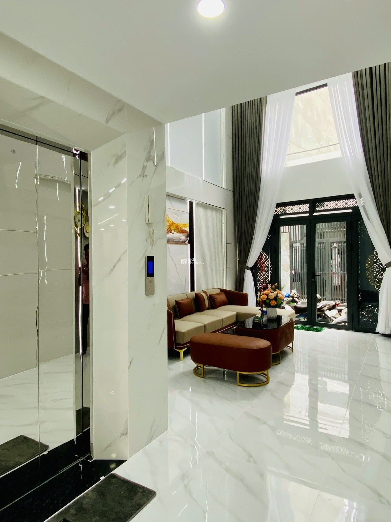 CHÂN DÀI THỐNG NHẤT TÌM ĐẠI GIA 