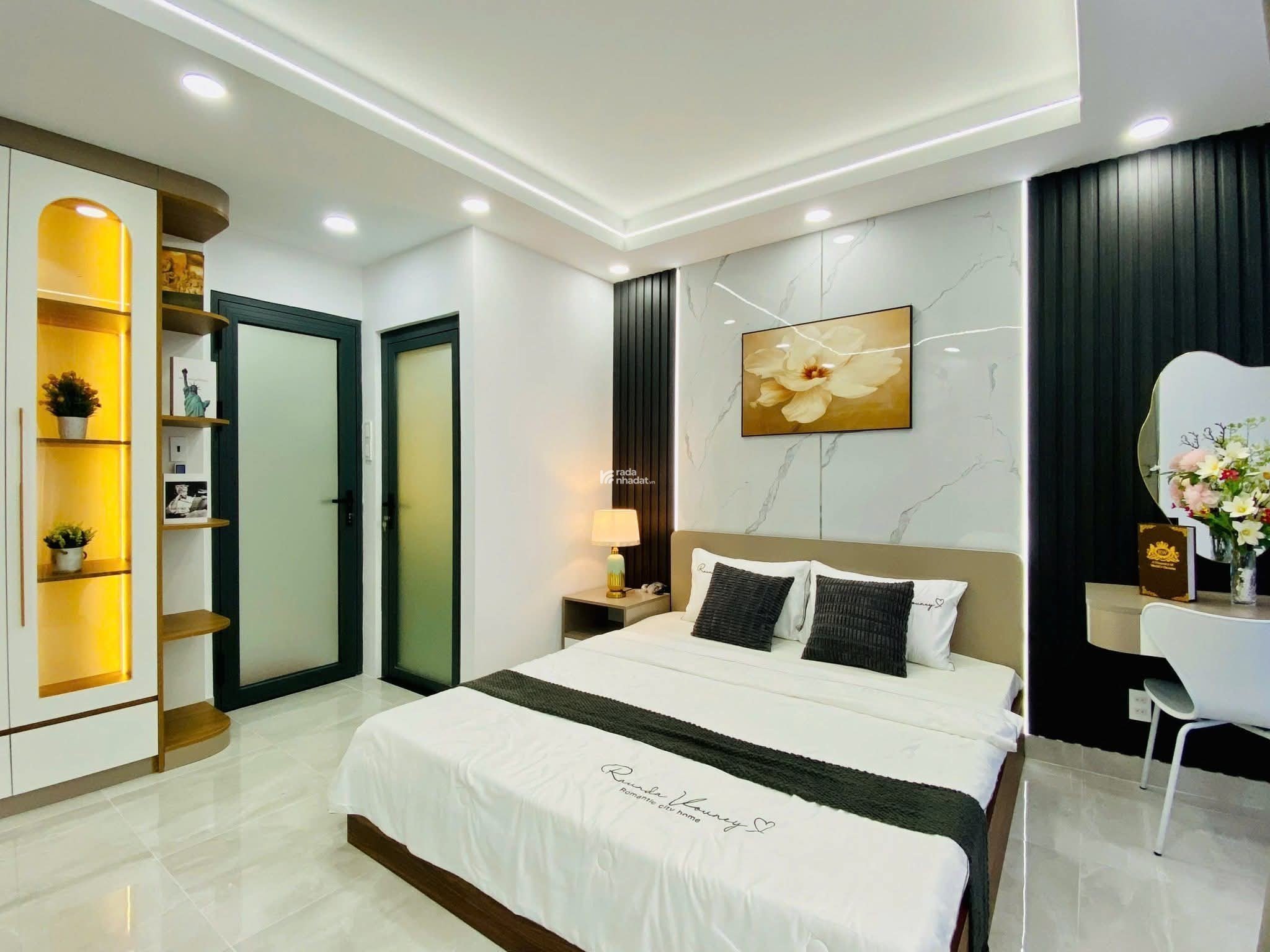 CHÂN DÀI THỐNG NHẤT TÌM ĐẠI GIA 