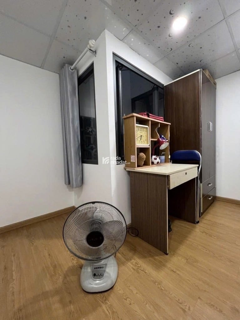 NHÀ 2 TẦNG - 50M2 -TÂN PHÚ - GẦN GA T3 - NGUYỄN HỮU TIẾN - FULL NỘI THẤT - NHỈNH 5 TỶ