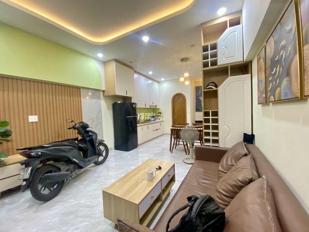  VỊ TRÍ ĐẸP - HẺM 6M - 1 TRỆT 1 LẦU  MỚI ĐẸP - GIÁP TÂN PHÚ - SỔ ĐẸP HOÀN CÔNG ĐỦ -FULL NỘI THẤT