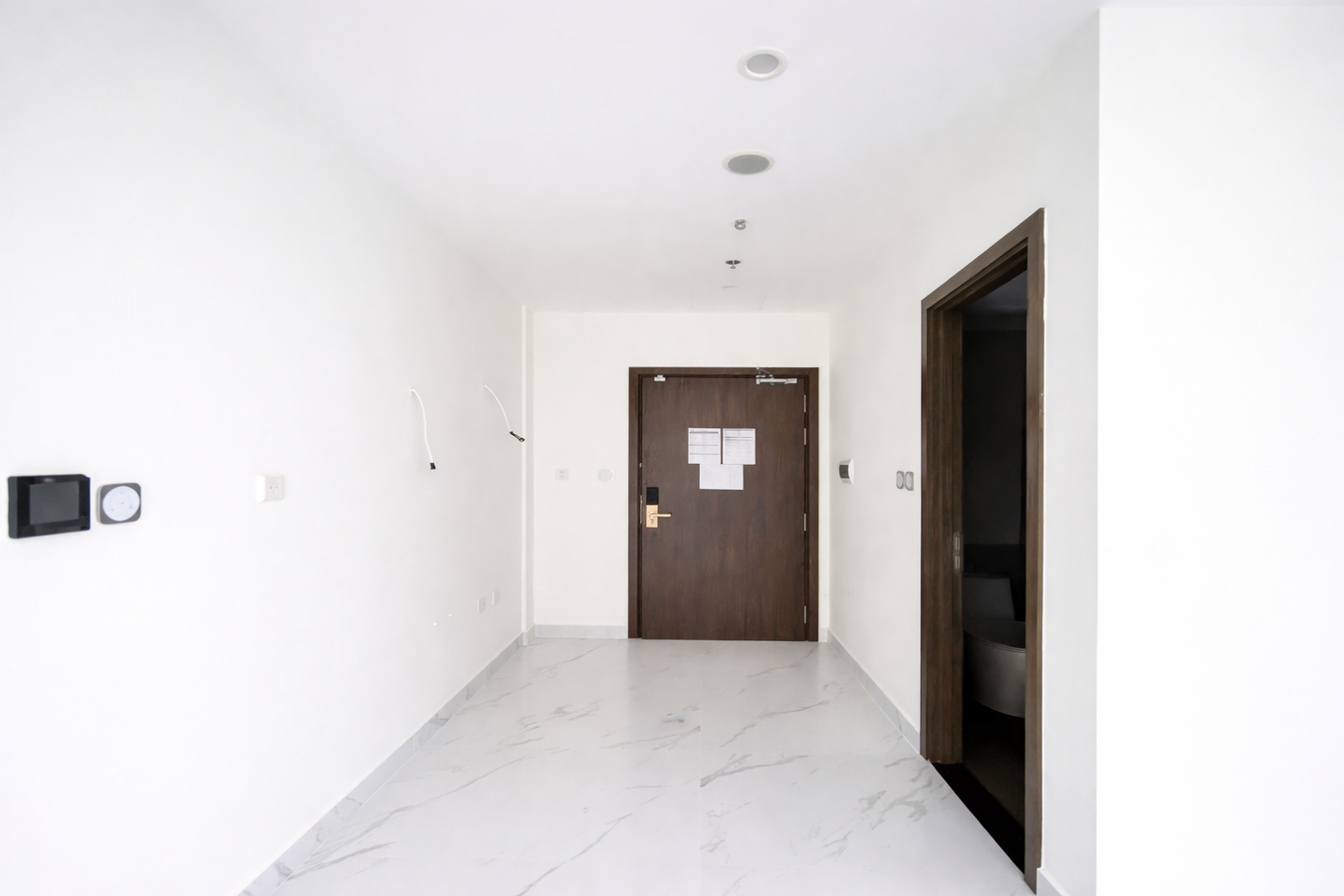 Cần bán Studio 32,50m2, phân khu The Beverly, giá tốt 2,52tỷ