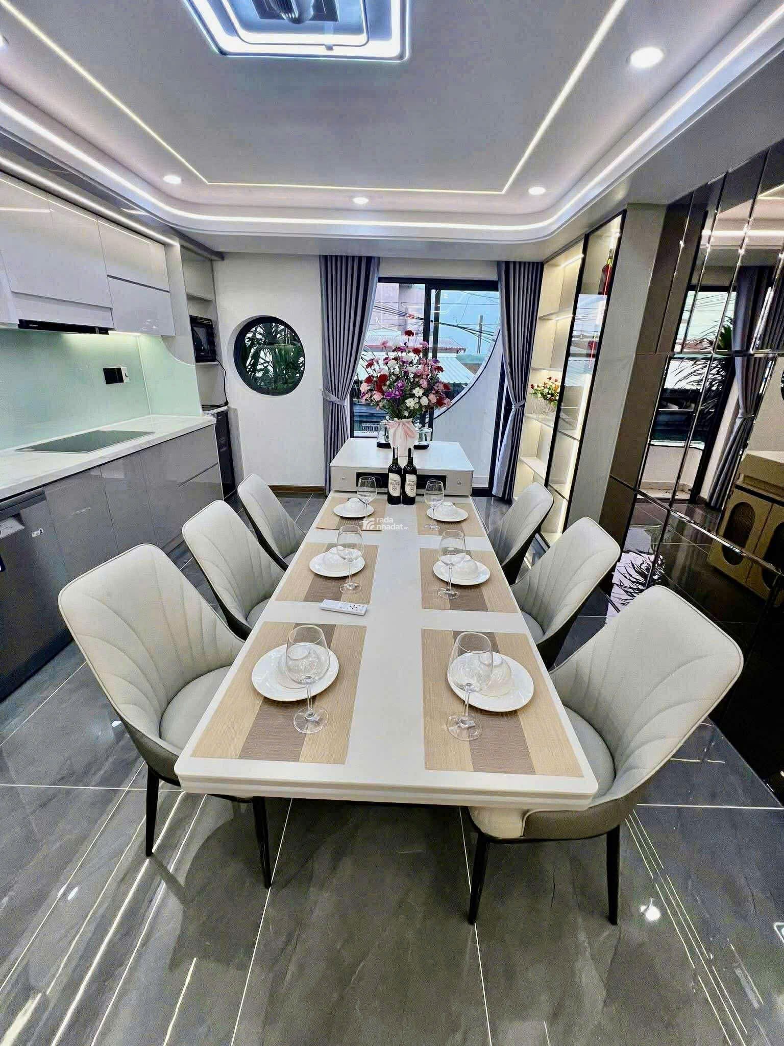 NHÀ 80M2 5 TẦNG MỚI TOANH - THANG MÁY, Ô TÔ NGỦ TRONG NHÀ - NGUYỄN VĂN KHỐI GÒ VẤP