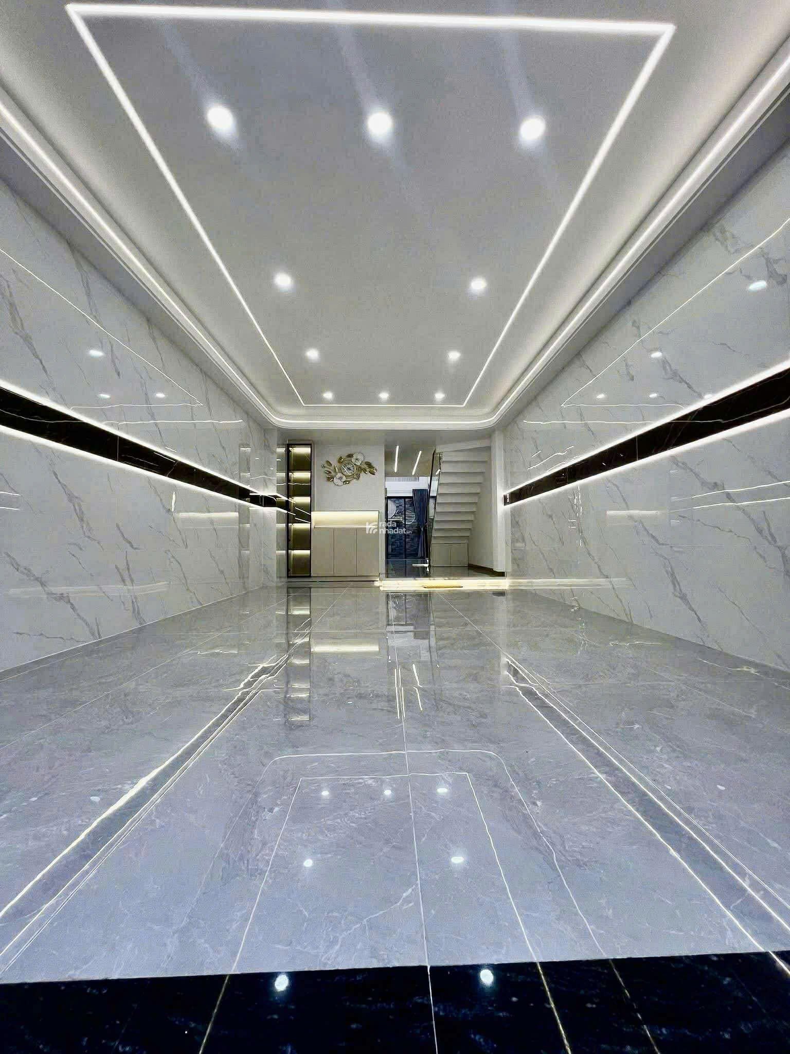 NHÀ 80M2 5 TẦNG MỚI TOANH - THANG MÁY, Ô TÔ NGỦ TRONG NHÀ - NGUYỄN VĂN KHỐI GÒ VẤP