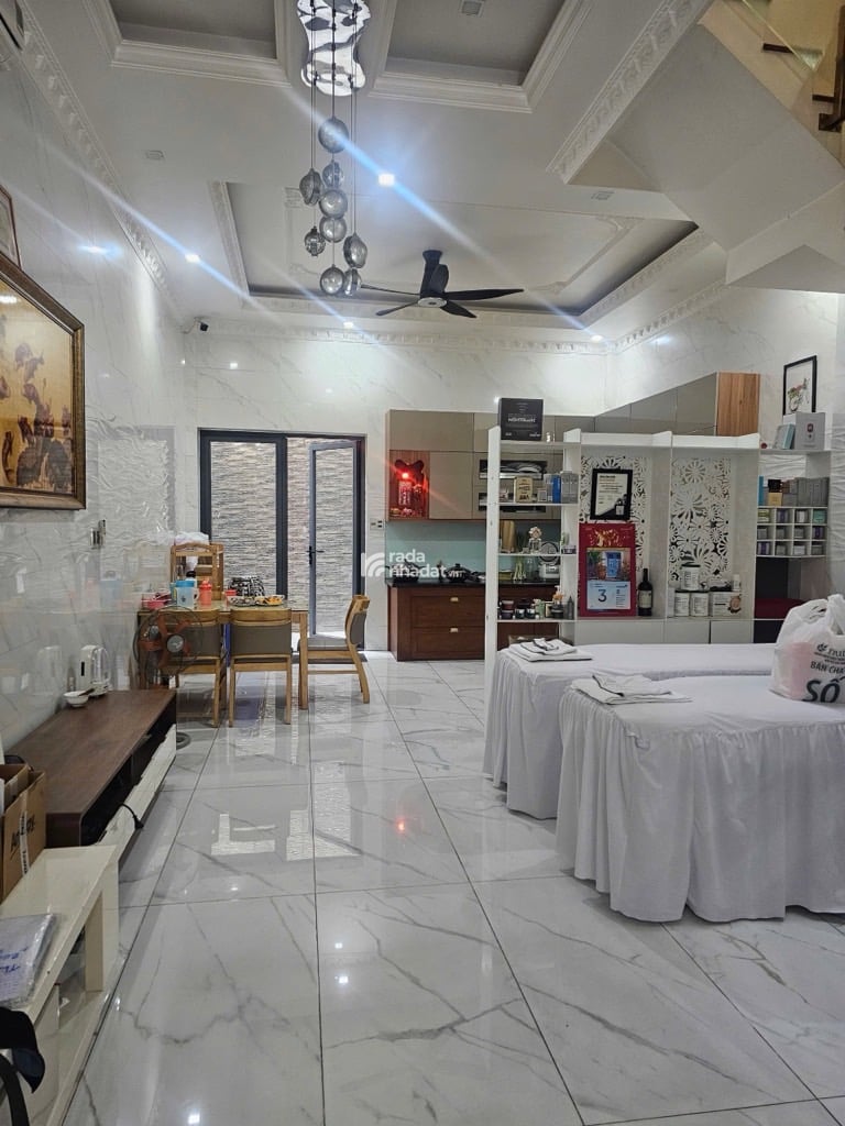 BÁN NHÀ MẶT TIỀN KHU TÊN LỬA 100M2 11.9 TỶ 4 TẦNG VIEW CÔNG VIÊN 