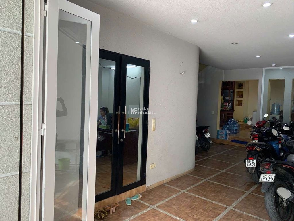 Cho thuê biệt thự bên sông mặt tiền đường số 10, sau lưng Gigamall Phạm Văn Đồng