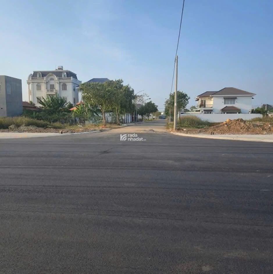 BÁN ĐẤT NỀN ĐẸP TRUNG TÂM TP. TÂN AN, LONG AN 95M2 GIÁ CHỈ 950 TRIỆU SHR