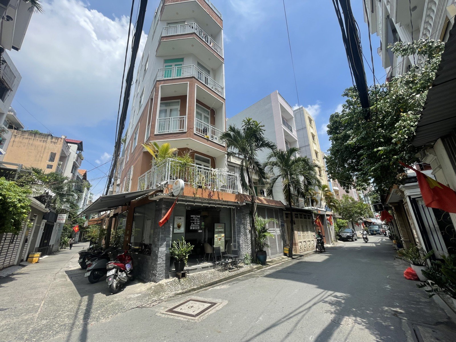 Nhà Nguyễn Đình Khơi, Hoàng Văn Thụ, Tân Bình, 4m x 6m, 3 tầng, 4.99 tỷ.