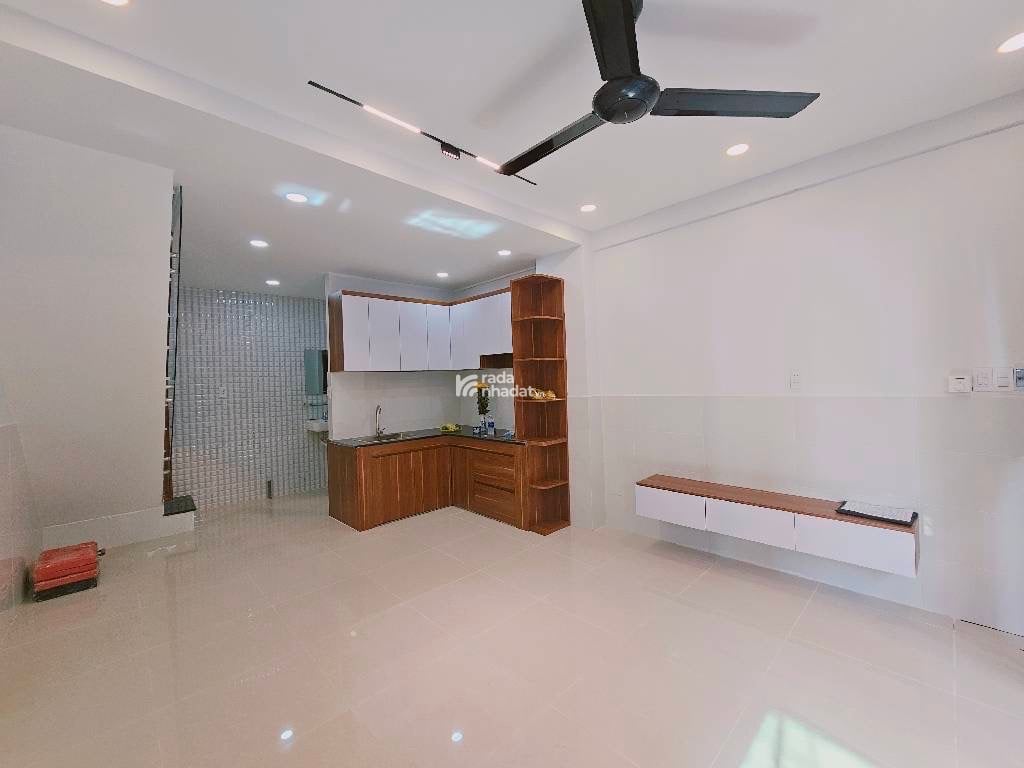 NHÀ ĐẸP 2 TẦNG - KẾ CHỢ TÂN BÌNH - 30M2 - LẠC LONG QUÂN - TÂN BÌNH - NỞ HẬU