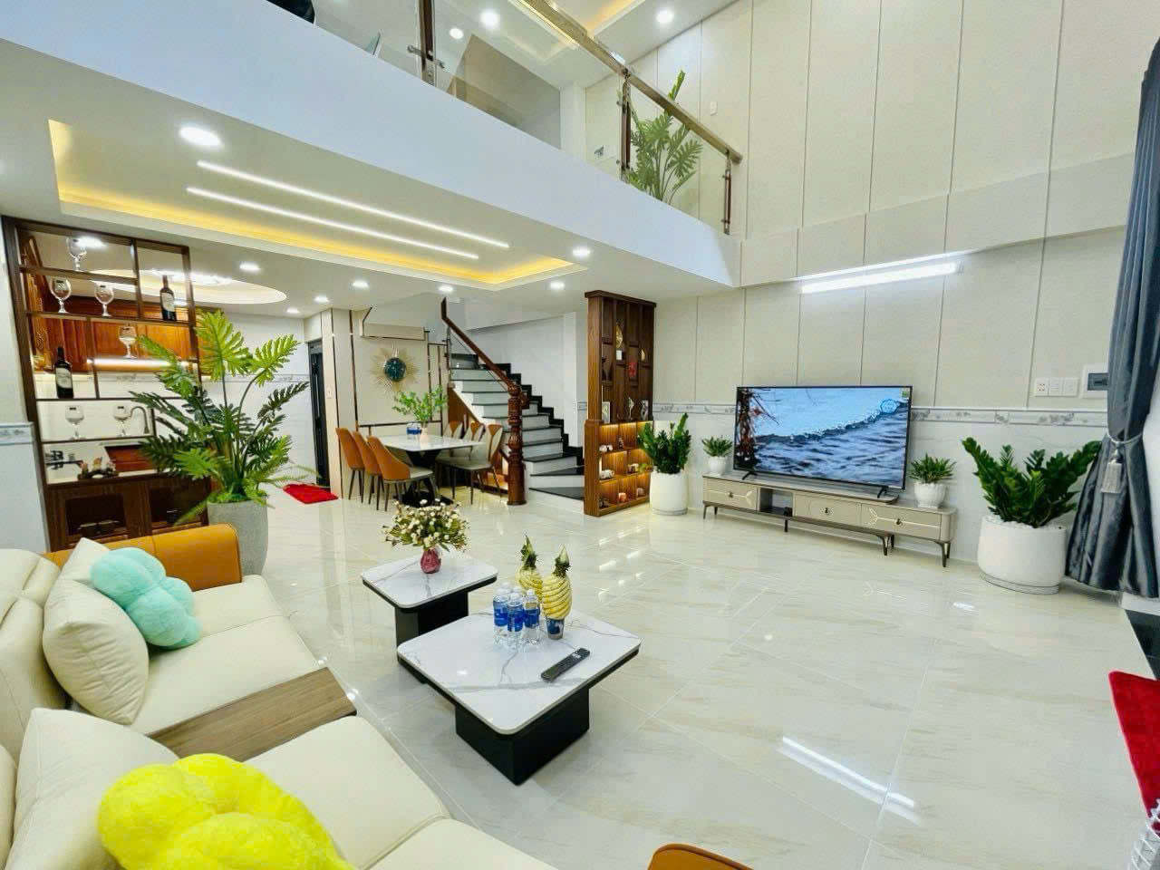 Xoay vốn kinh doanh bán gấp nhà 4 tầng Nguyễn Thượng Hiền, Phú Nhuận, 53m2, SHR giá 3 tỷ 870 TL