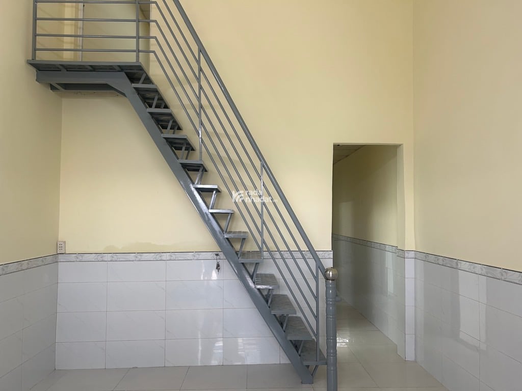 BÁN NHÀ HẺM 28 LƯƠNG VĂN CAN, P. 15, QUẬN 8, 88 M2
