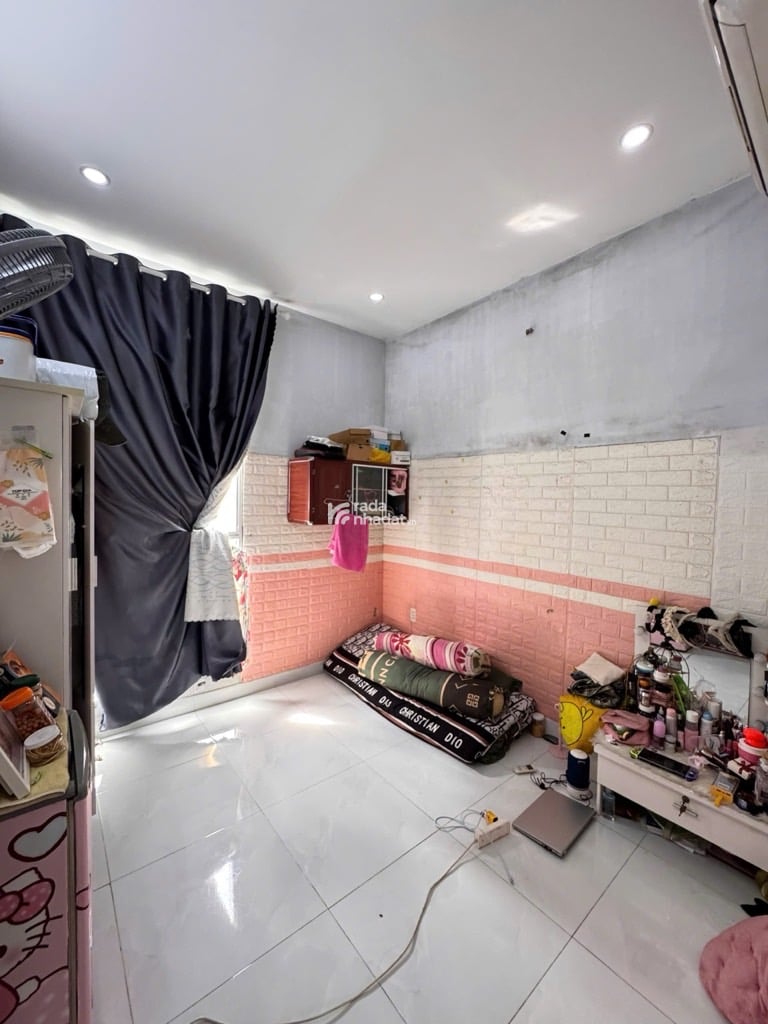 HẺM XE HƠI LÊ TRỌNG TẤN, TÂN PHÚ, CHUẨN 4 TẦNG BTCT HIẾM CÓ. GIẢM 550TR CHỈ 3.55T TL TỐT