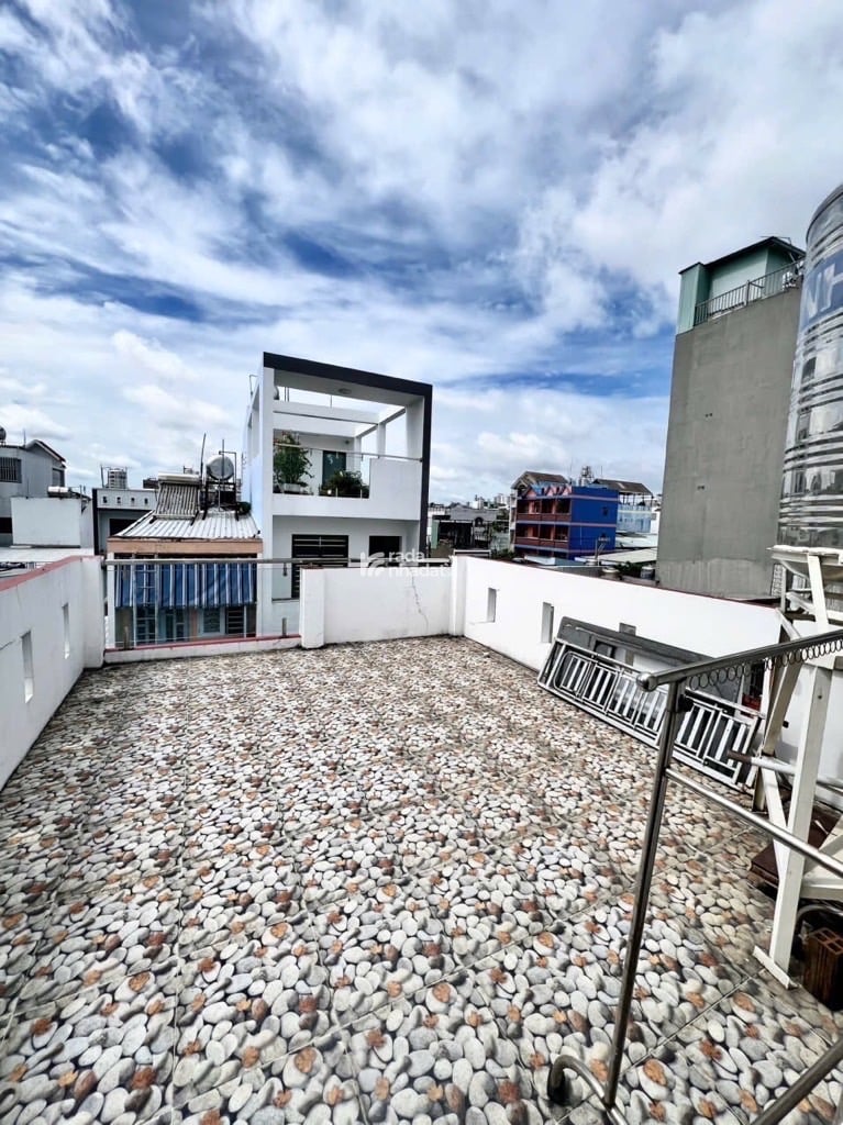 CHỦ CẦN BÁN GẤP NHÀ NGAY LÊ VĂN QUỚI -HẺM XE HƠI 