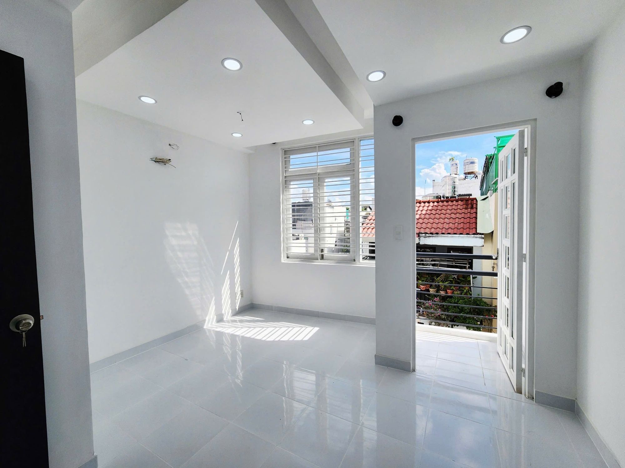 HXH Trần Văn Ơn, 40m2, 5 tầng, 4PN, không lộ giới, nhà mới ở ngay, chỉ 6.1 tỷ