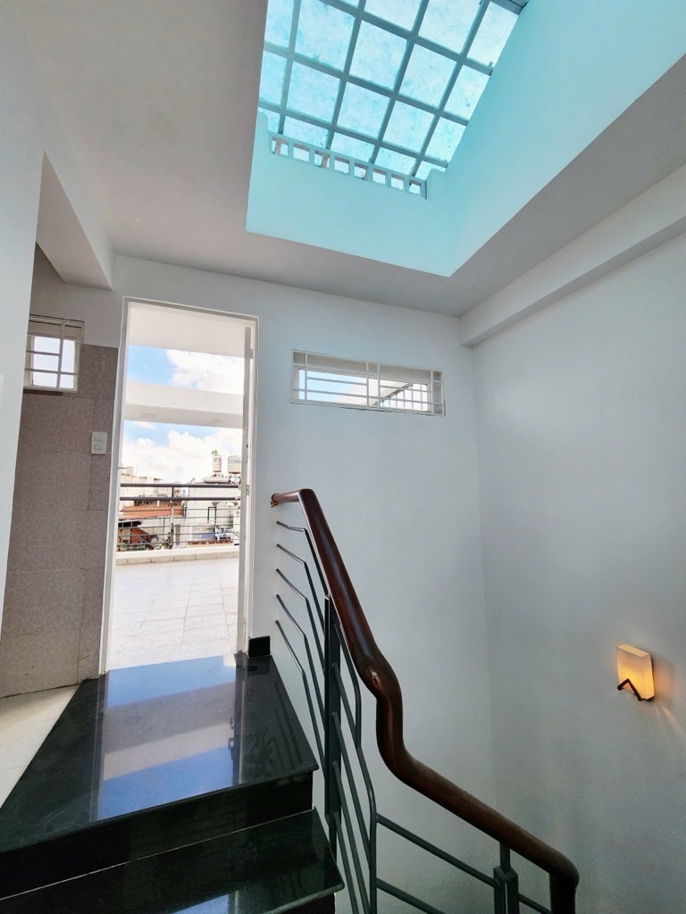 HXH Trần Văn Ơn, 40m2, 5 tầng, 4PN, không lộ giới, nhà mới ở ngay, chỉ 6.1 tỷ