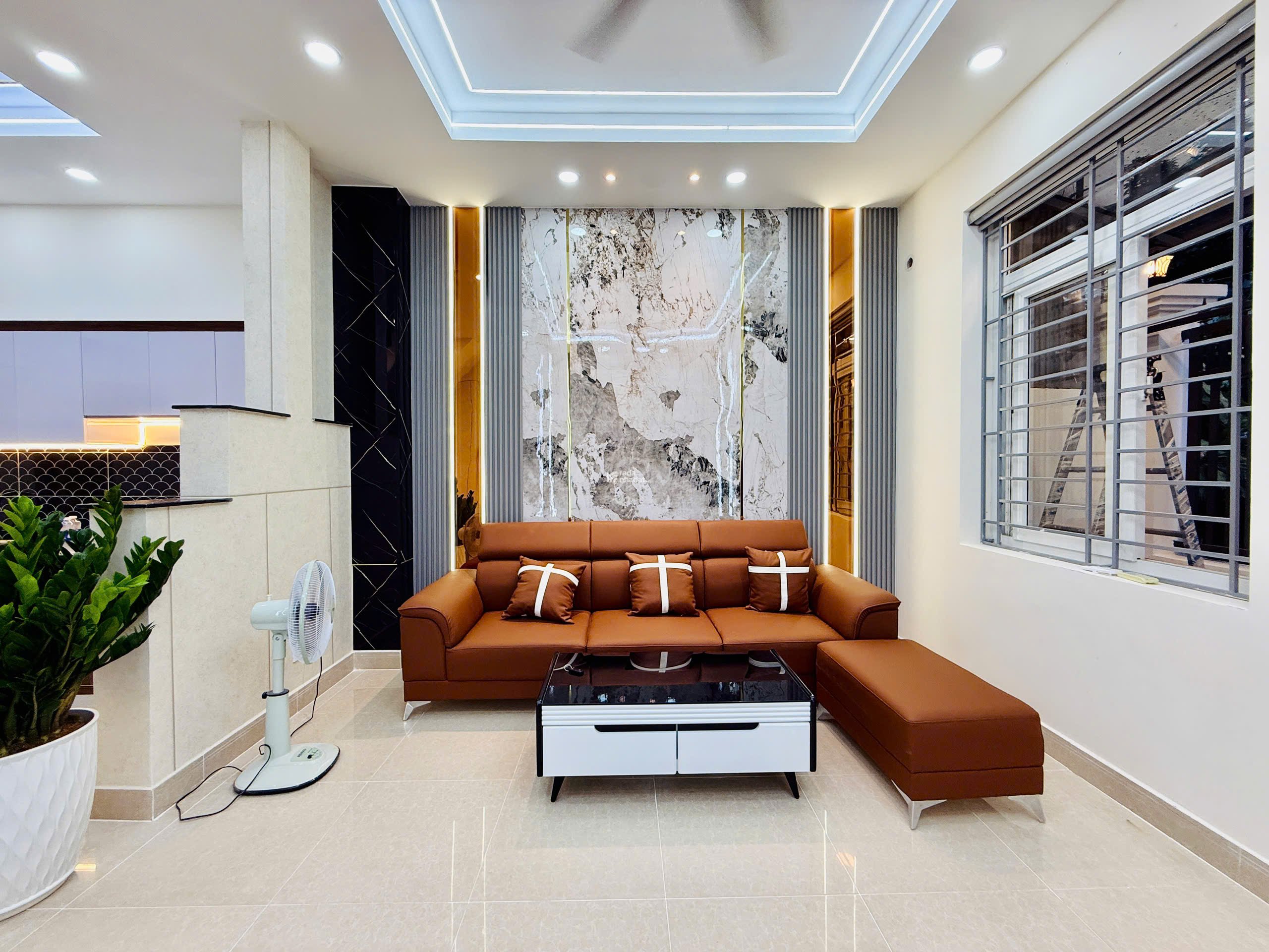 NHÀ ĐẸP KHU VẠN XUÂN TX25 - CÓ SÂN XE HƠI RIÊNG - FULL NỘI THẤT CHỈ 4.X TỶ