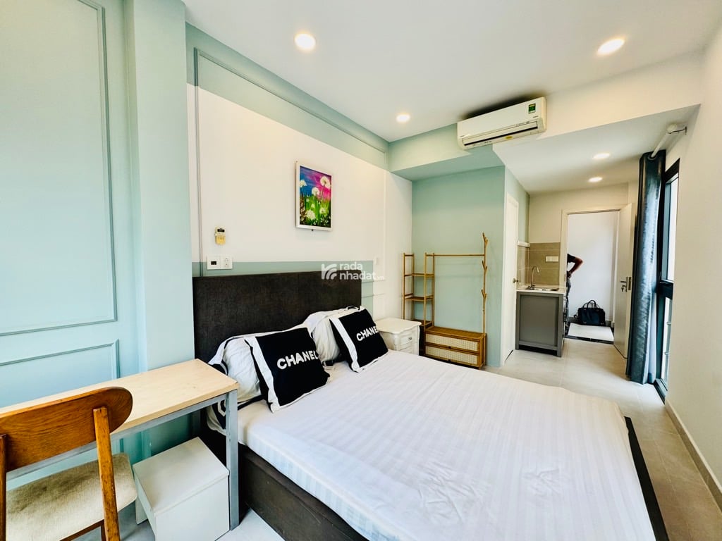 HIẾM - CHỈ 8.XTY CÓ NHÀ 4 TẦNG NGAY PHỐ ĐI BỘ BÙI VIỆN , TRUNG TÂM GIẢI TRÍ SẦM UẤT BẬT NHẤT QUẬN 1