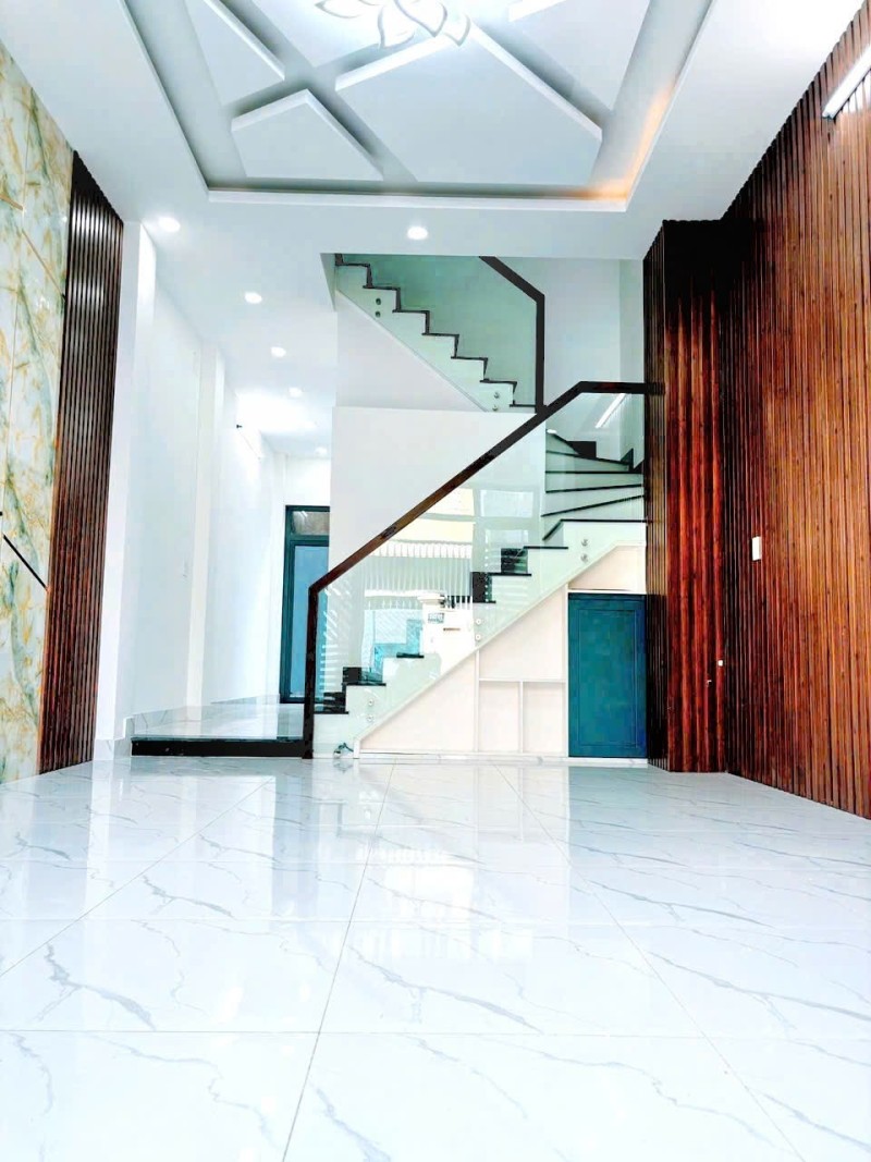 Bán Nhà 3 Tầng Long Bình Gần Vinhomes Quận 9 - HXH 64m2 - Giá 5.x Tỷ 
