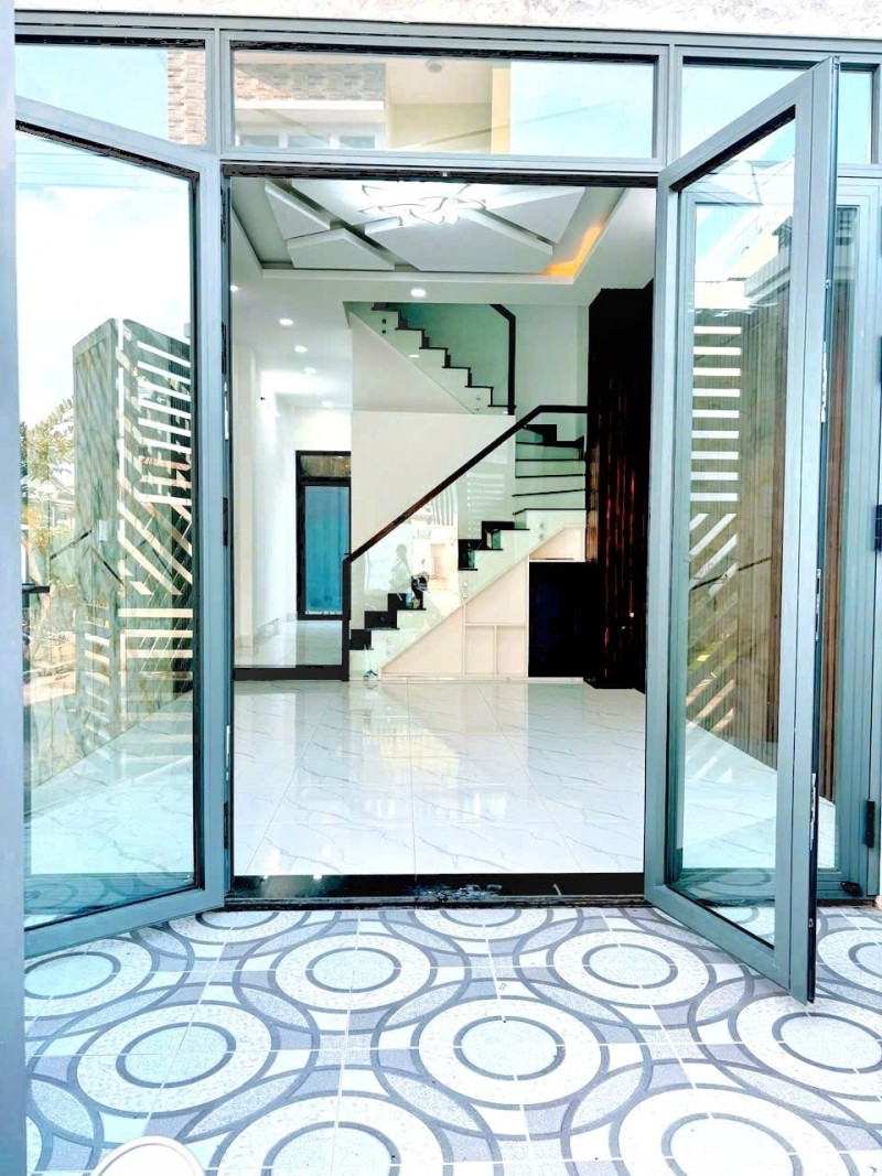 Bán Nhà 3 Tầng Long Bình Gần Vinhomes Quận 9 - HXH 64m2 - Giá 5.x Tỷ 