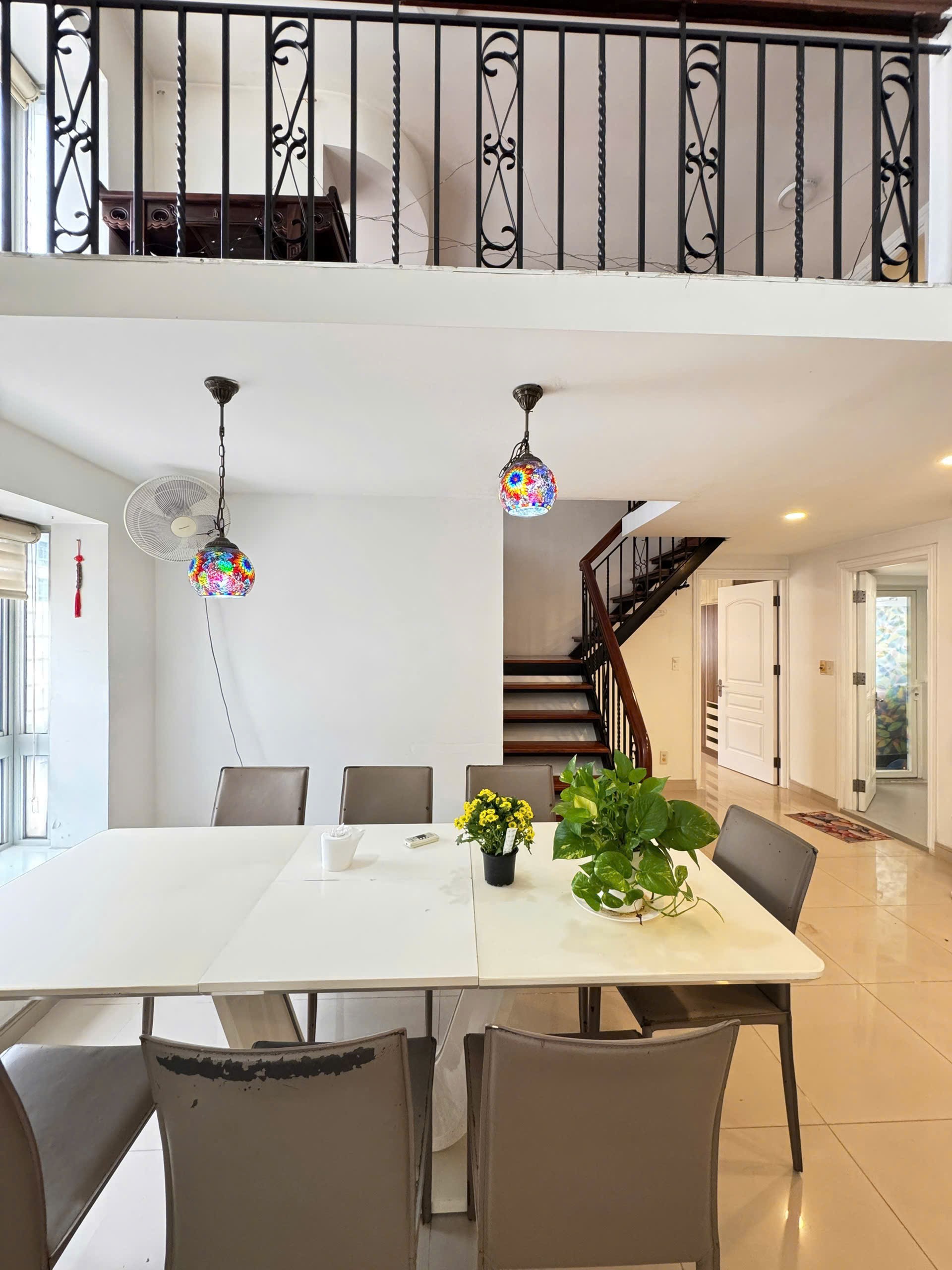 Bán căn hộ Duplex sky garden 1, PMH, Q7, dt 150m2. tk 3PN , giá chỉ 8,1tỷ