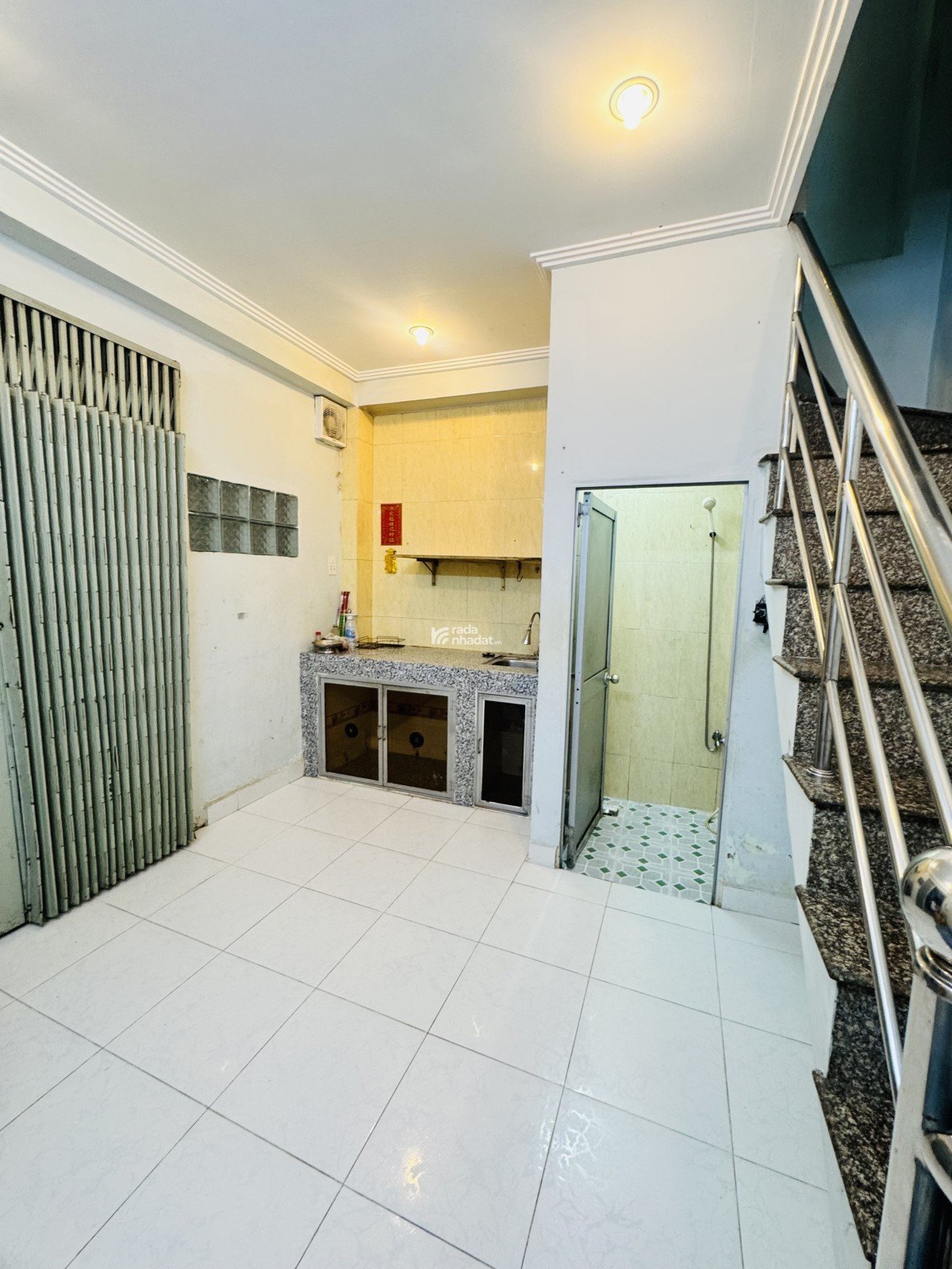 ĐIỆN BIÊN PHỦ - GẦN BÀN CỜ - 3 TẦNG Ở TỐT - CÁCH HẺM XE HƠI VÀI BƯỚC CHÂN - GIÁ 3.28 TỶ TL.