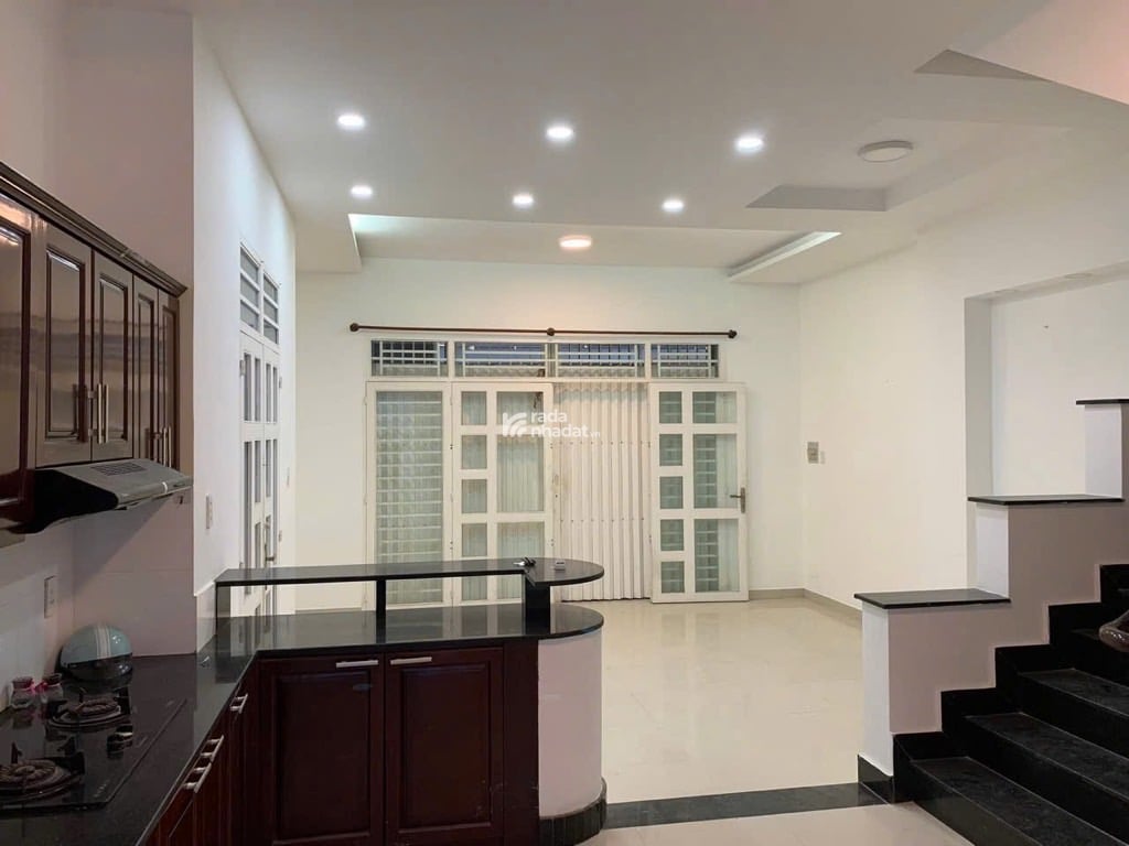 KHU PHÂN LÔ -4 TẦNG BTCT- HUỲNH TẤN PHÁT- BÌNH THUẬN QUẬN 7-DT: 8*19M- 13 TỶ