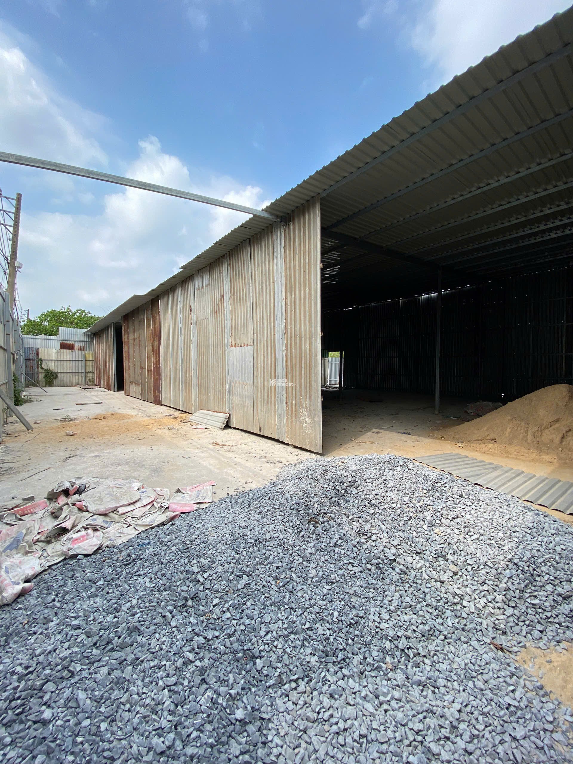Cho thuê kho đường Lê Ngung, Bình Tân 2000m2