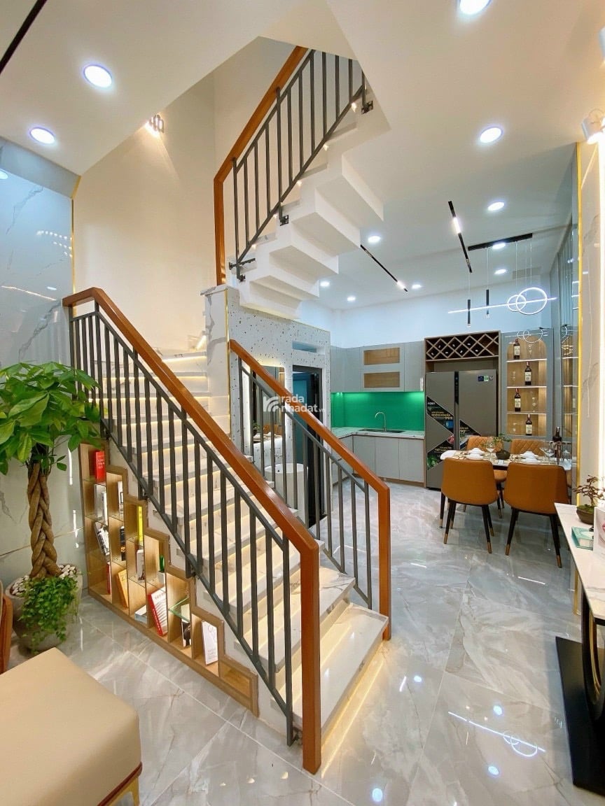 Bán nhà hẻm 6m giá 5 tỷ 850 triệu Nguyễn Biểu, P2, Quận 5 - Gần Đại Học Sài Gòn đang cho thuê 15tr