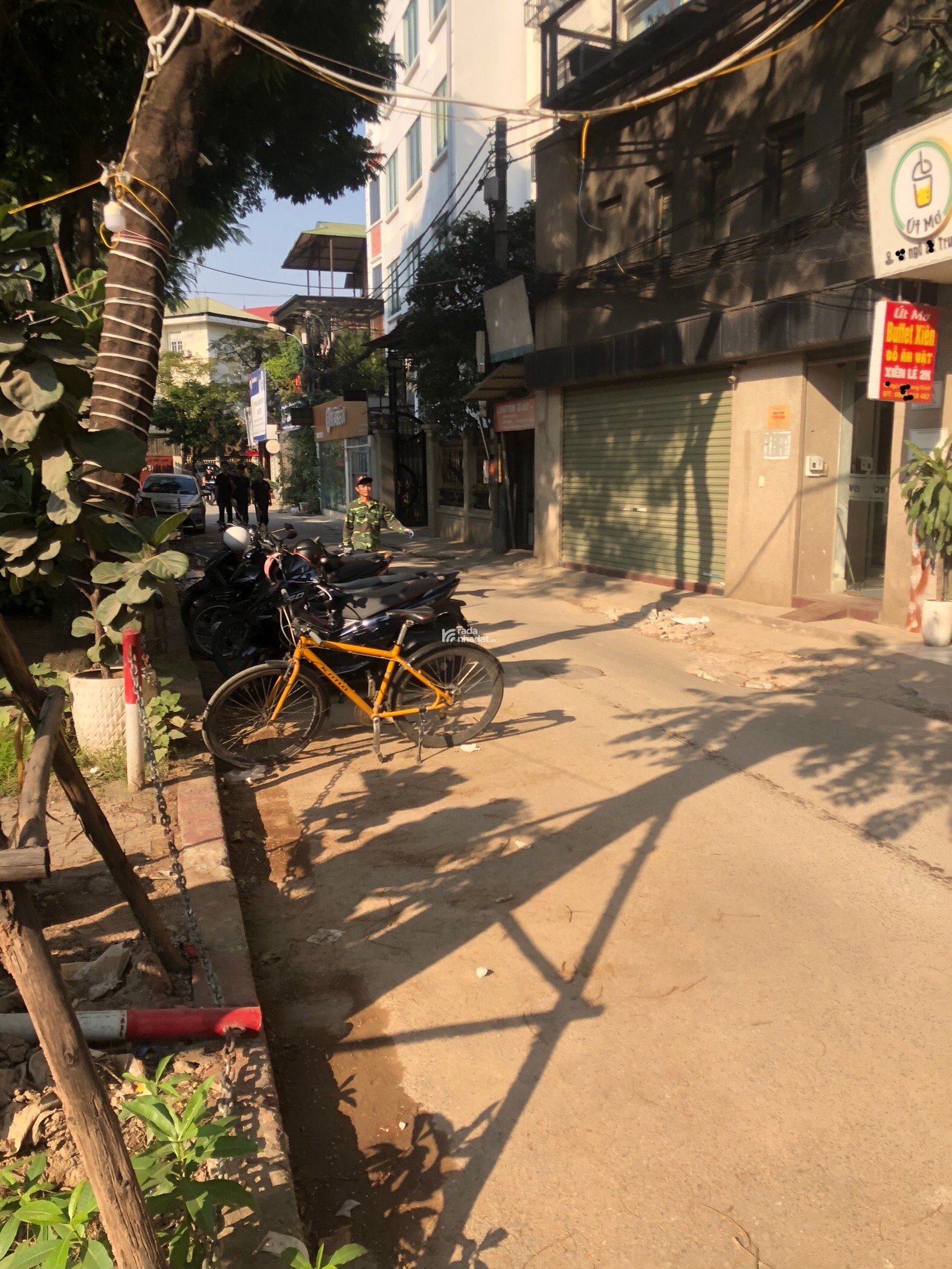 Siêu hiếm bán đất tặng nhà Mặt ngõ trung kính o to tải tránh dt51m  mt4m giá 18 tỷ