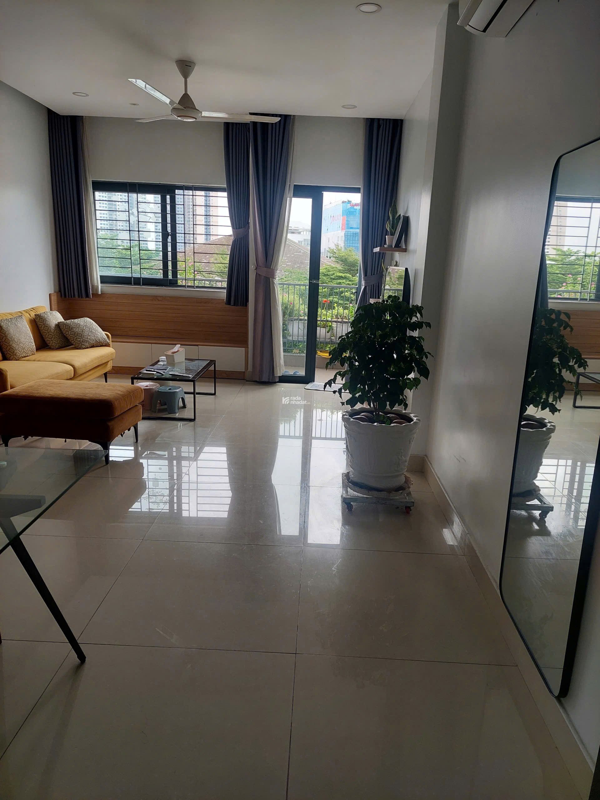 Bán nhà Nguyễn Tư Nghiêm Bình trưng tây 100m, 5 tầng khu vip