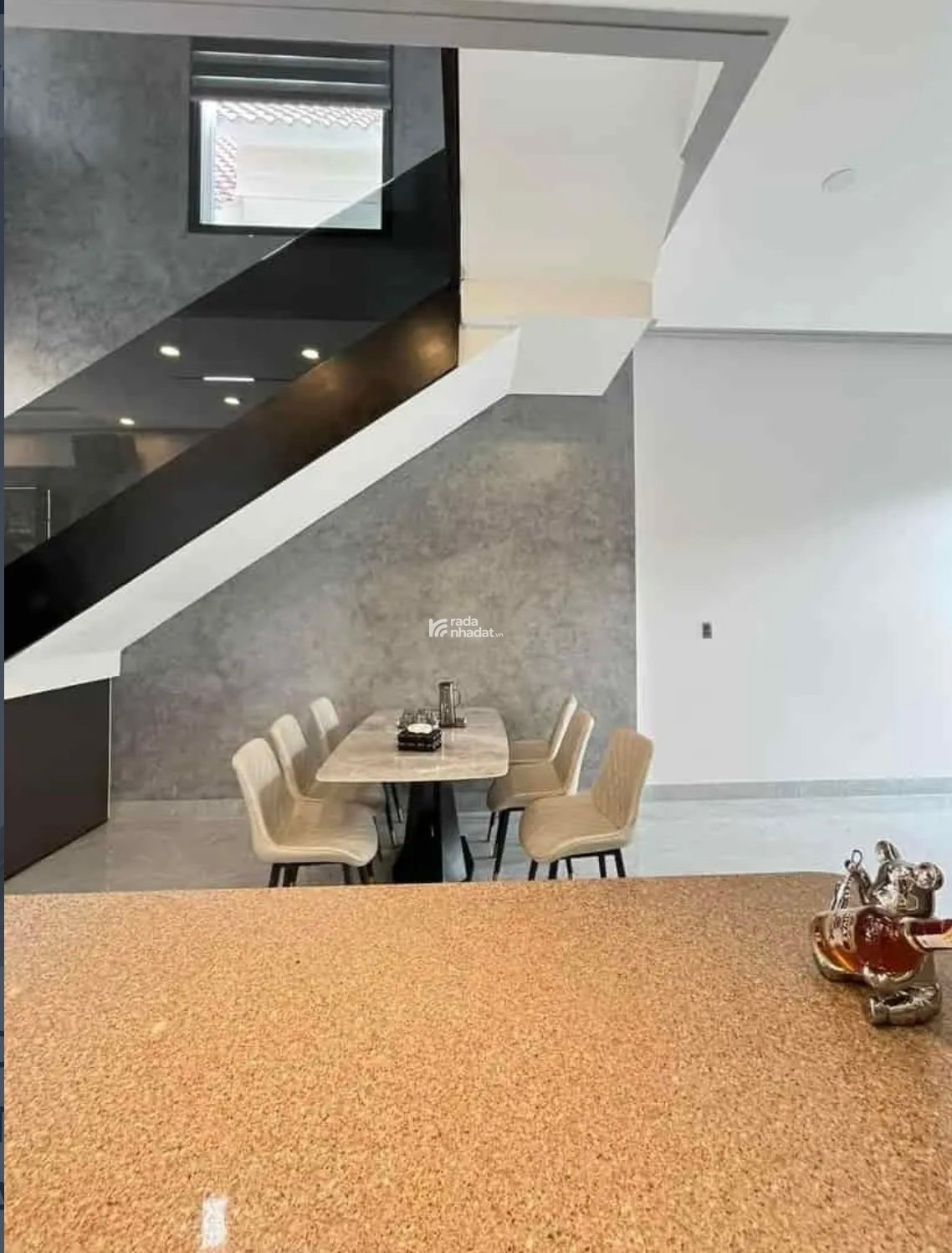 Chính chủ cần bán nhà phố đẹp mặt tiền Lê Hữu Nghĩa trung tâm TP. Tân An giá chỉ 2 tỷ 1 64m2