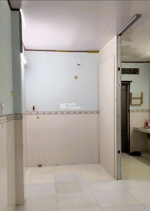 NHÀ 2 TẦNG  3 PHÒNG TRỌ – ĐỐI DIỆN HOME LAND 2, NGUYỄN DUY TRINH, BÌNH TRƯNG TÂY – THỦ ĐỨC