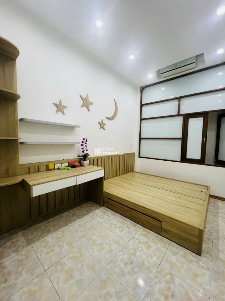 BÁN NHÀ Ở CẦU GIẤY - 44M2 - OTO TRÁNH NHAU ĐỖ CỬA NHÀ - KINH DOANH ĐỈNH