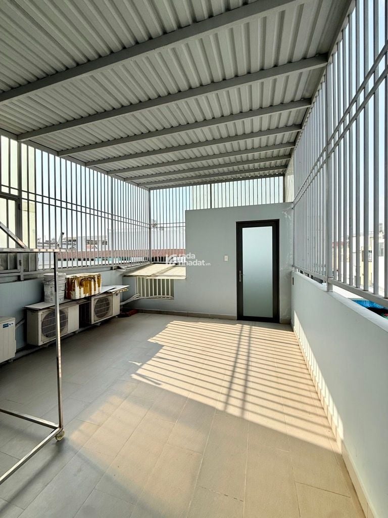 BÁN NHÀ ĐẸP 5 TẦNG – HẺM XE TẢI NGỦ – KHU TOÀN NGƯỜI GIÀU TẠI TÂN SƠN NHẤT, TPHCM