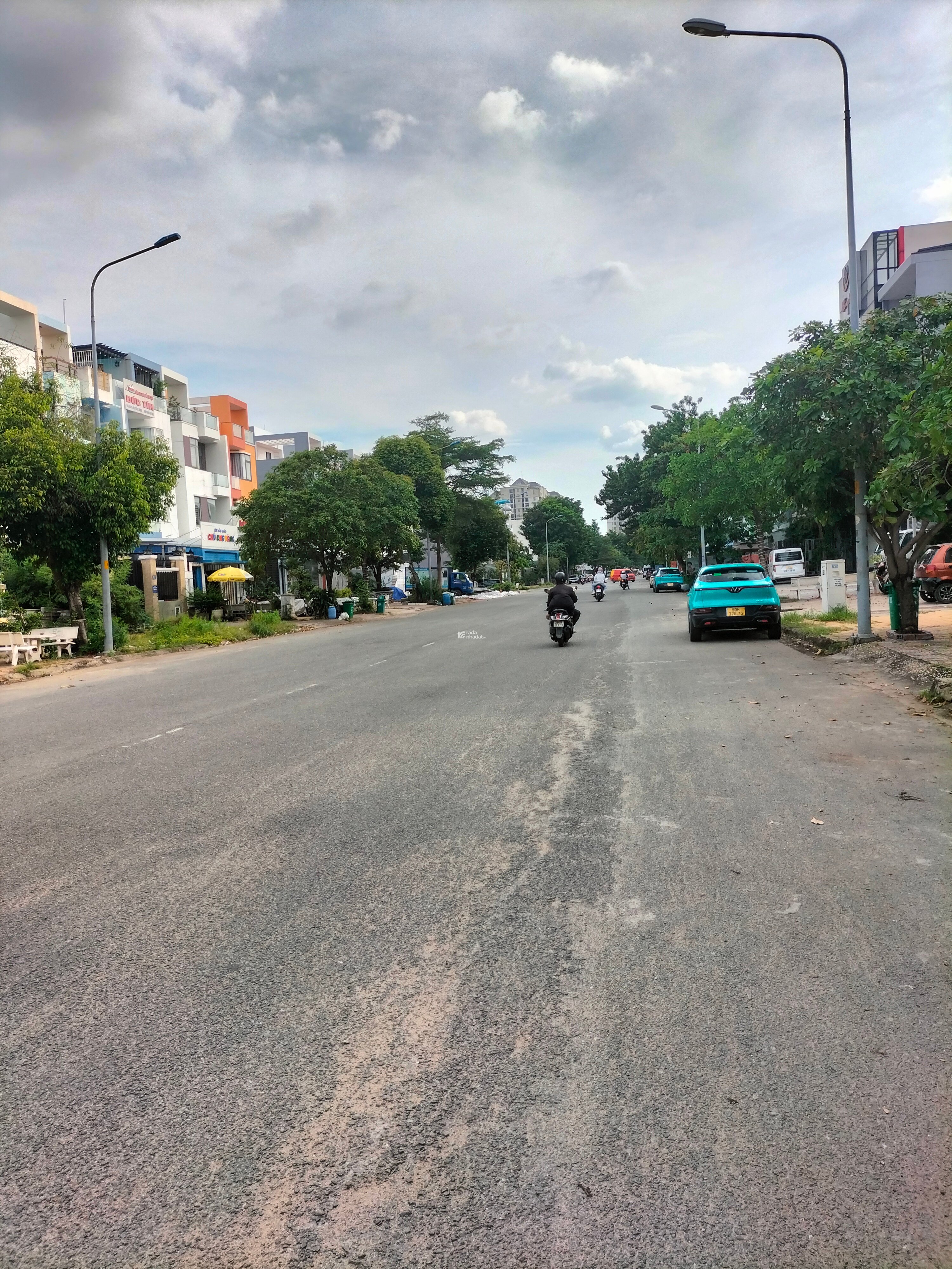 BÁN BIỆT THỰ SÂN VƯỜN KDC KHANG ĐIỀN Q9 - 160M2 -FULL CÔNG NĂNG - SHR ,HOÀN CÔNG -NHỈNH 19TỶ TL.