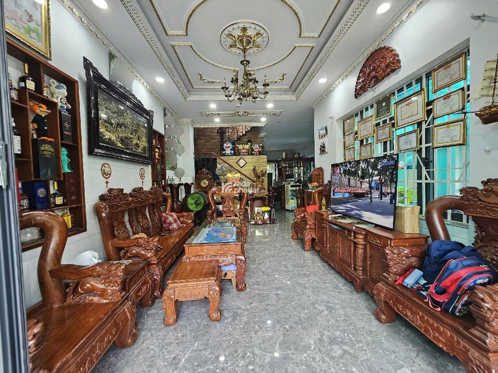 BÁN BIỆT THỰ SÂN VƯỜN KDC KHANG ĐIỀN Q9 - 160M2 -FULL CÔNG NĂNG - SHR ,HOÀN CÔNG -NHỈNH 19TỶ TL.