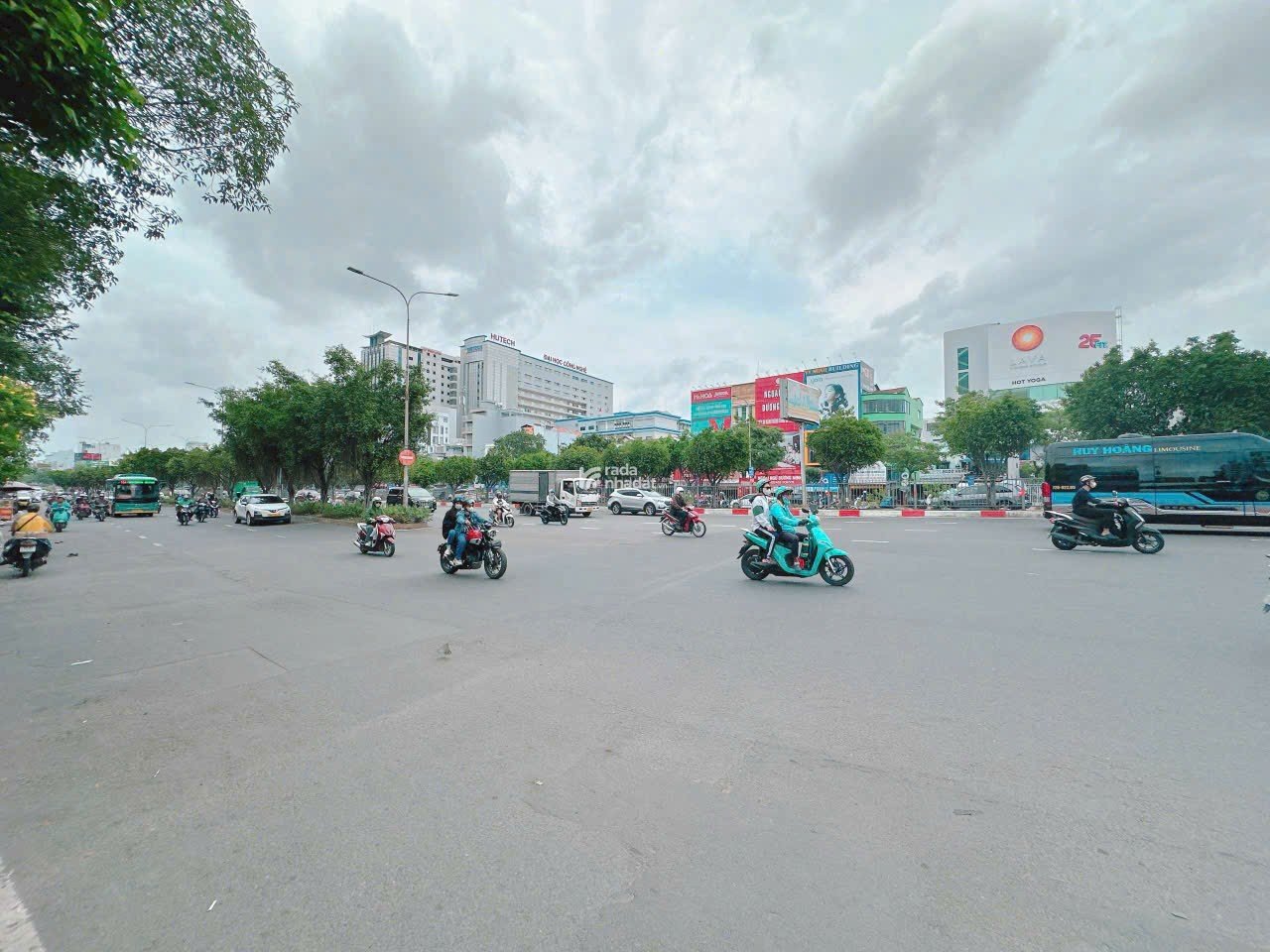 NHÀ 3 LẦU HẺM XE HƠI PHƯỜNG 21 QUẬN BÌNH THẠNH