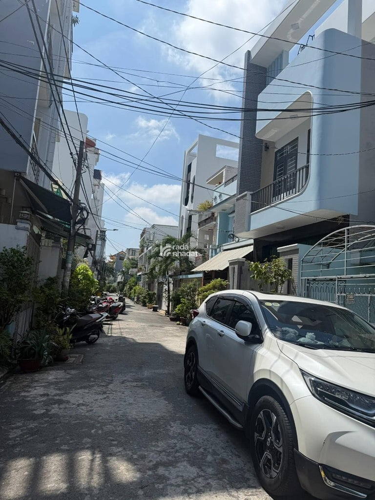 NGAY ĐẦM SEN, HẺM XE HƠI HÒA BÌNH, TÂN PHÚ, 72M2 HIẾM CÓ. GIẢM 450TR CHỈ CÒN 7T TL TỐT