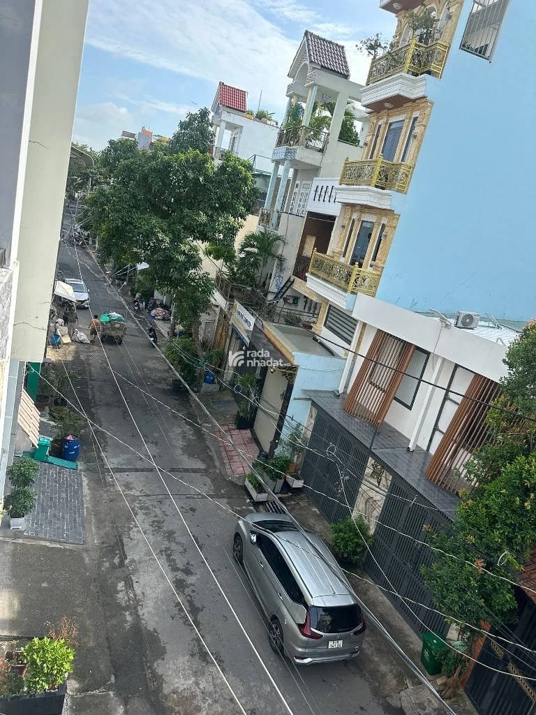 HẺM NHỰA 10M - 3 TẦNG - 49M2 - LÊ VĂN QUỚI - BÌNH TÂN - GIÁ NHỈNH 6 TỶ XÍU.