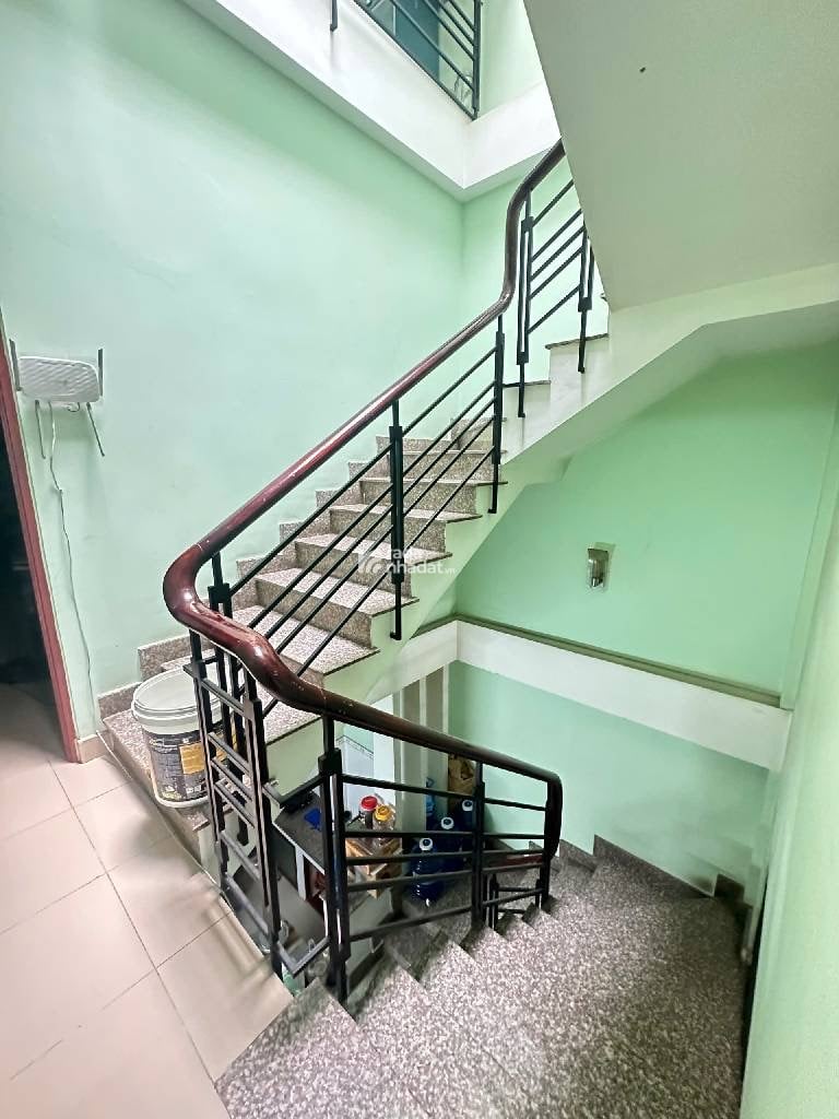 HẺM NHỰA 10M - 3 TẦNG - 49M2 - LÊ VĂN QUỚI - BÌNH TÂN - GIÁ NHỈNH 6 TỶ XÍU.